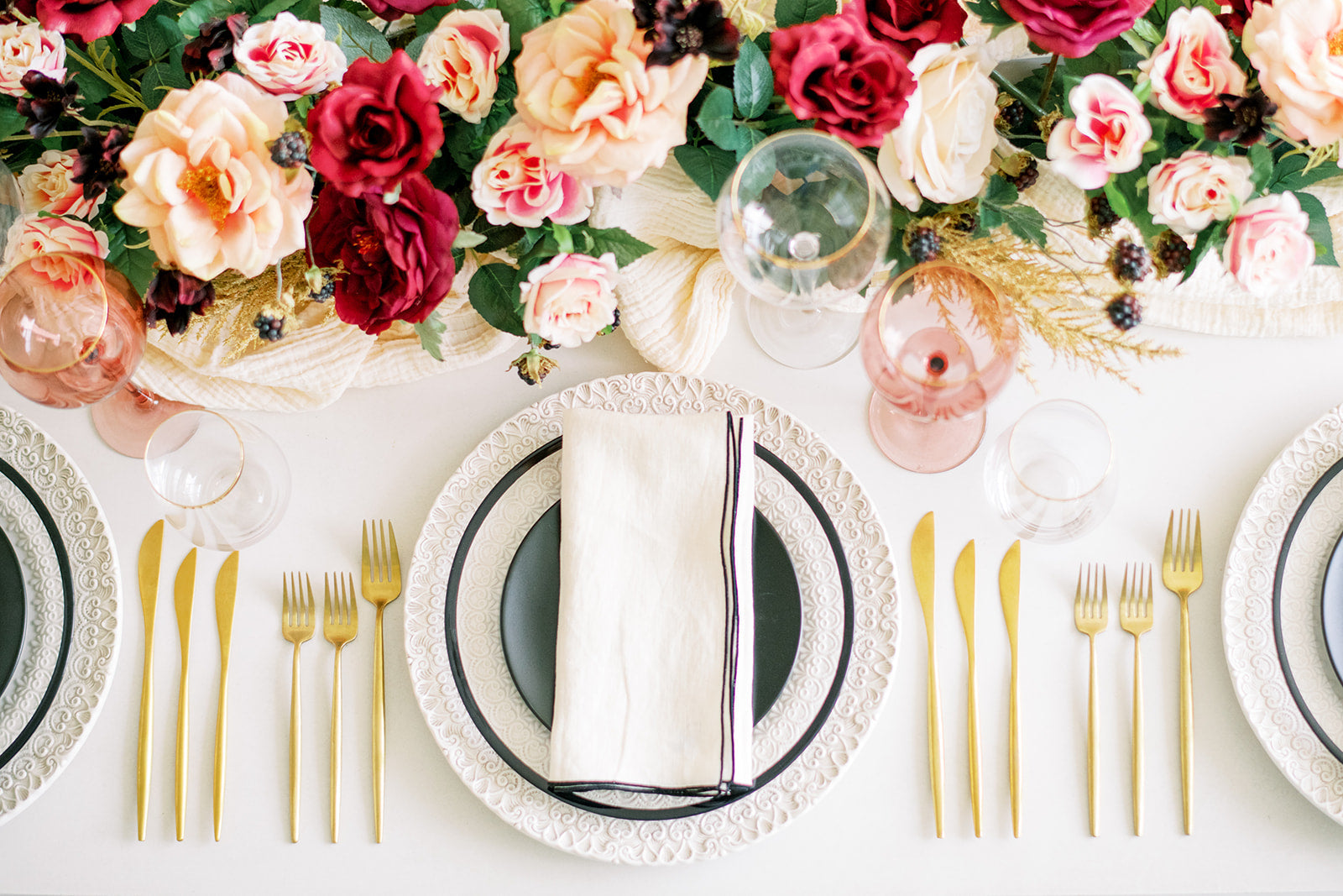 Stone Washed Linen Napkins – Cathedral with Black Trim (Set of 4)