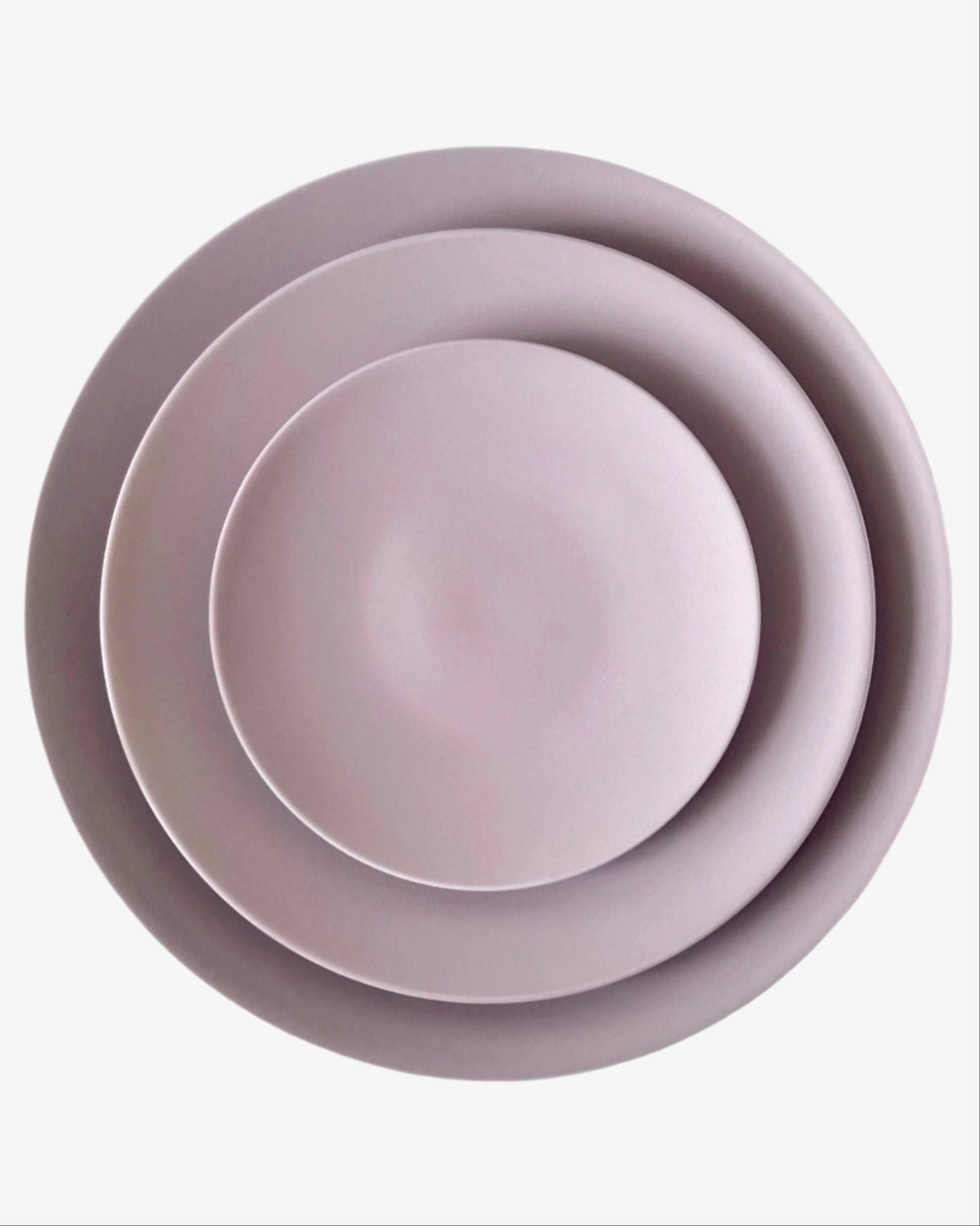 Casa Fina ceramic salad plate in Misty Lilac, 8.5”, set of 4, refined modern tableware for salads and desserts.