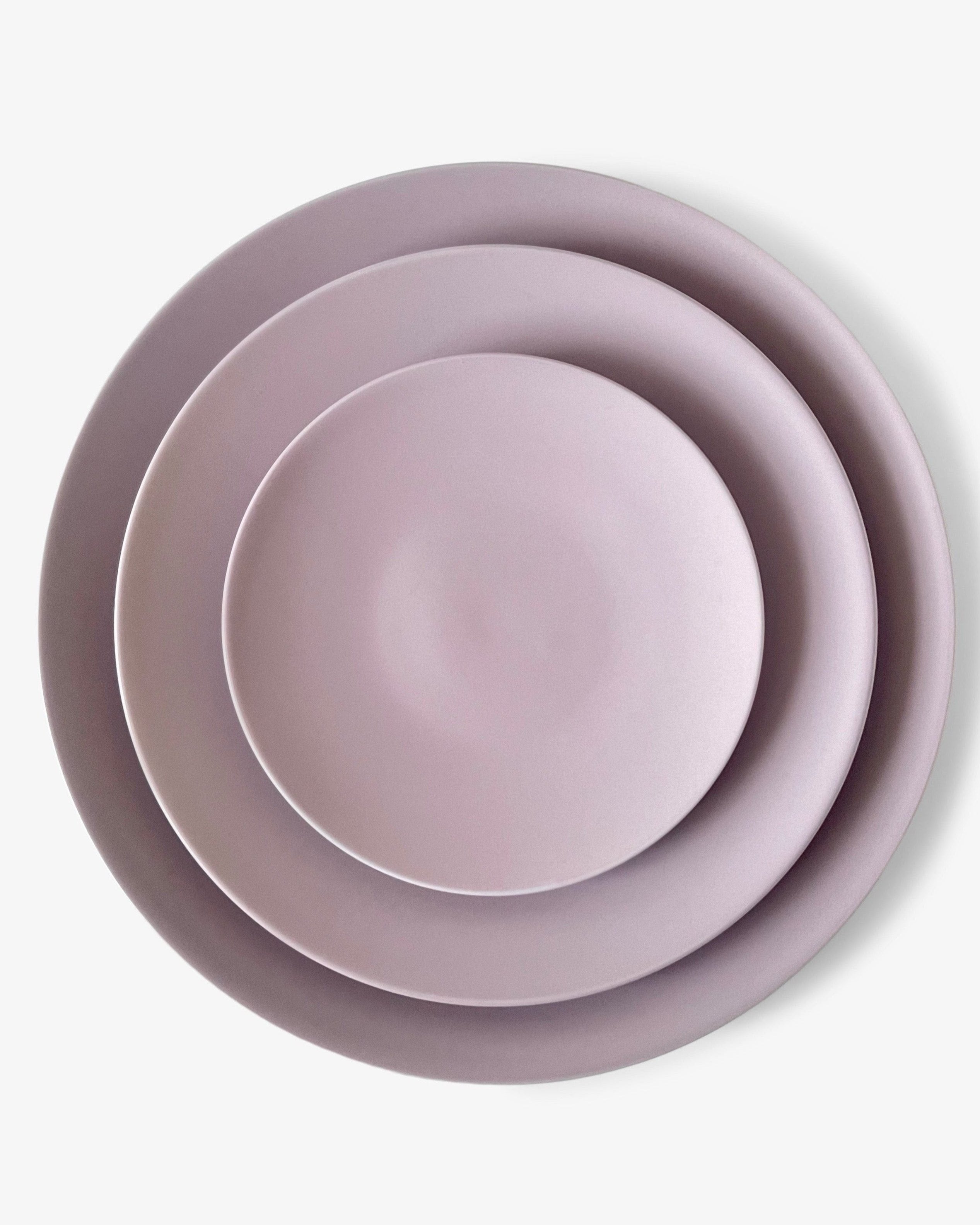 CASA FINA DINNERWARE // SET OF 4 IN MISTY LILAC